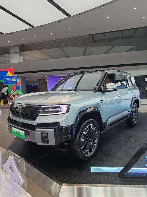 佛山75比亚迪方程豹硬派越野的爆款，英菲尼迪35周年与你共成长